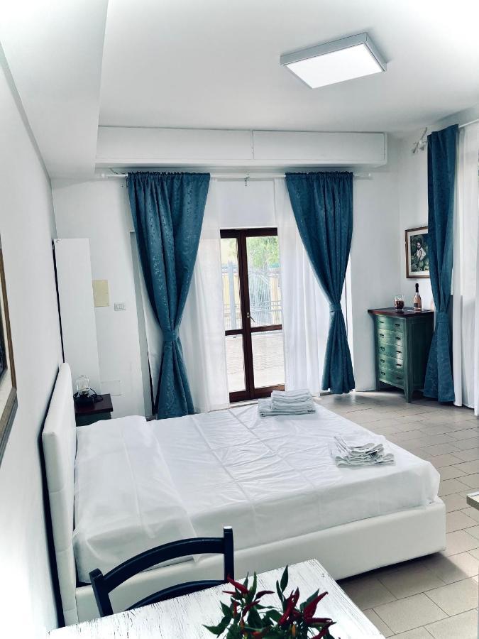 Monolocali B&B Santa Maria Apparente ชิวิตาโนวา มาร์เค ภายนอก รูปภาพ