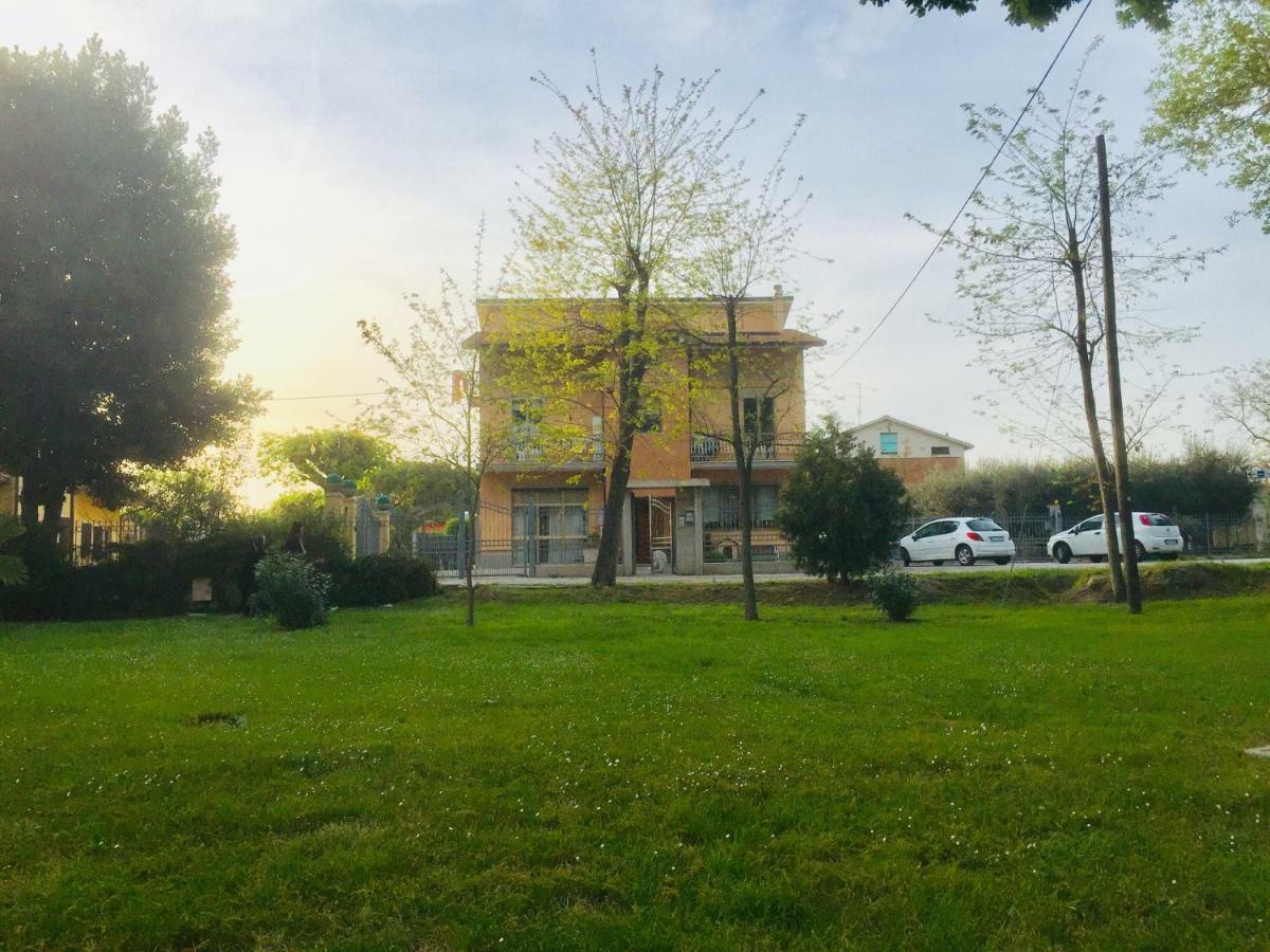 Monolocali B&B Santa Maria Apparente ชิวิตาโนวา มาร์เค ภายนอก รูปภาพ