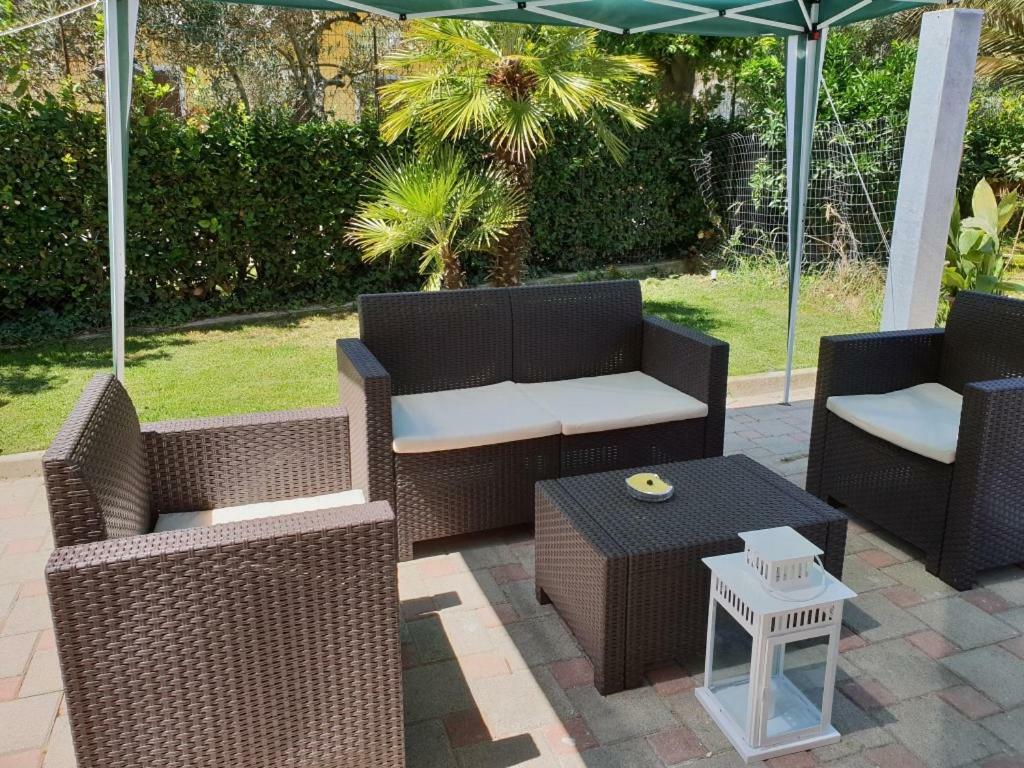 Monolocali B&B Santa Maria Apparente ชิวิตาโนวา มาร์เค ภายนอก รูปภาพ