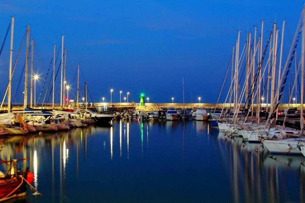 Monolocali B&B Santa Maria Apparente ชิวิตาโนวา มาร์เค ภายนอก รูปภาพ